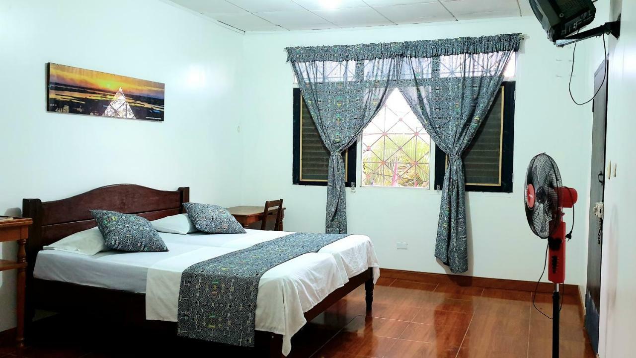 Hostal Maravilla Amazonica 伊基托斯 外观 照片